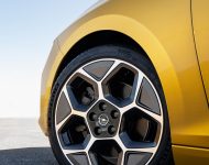 2022 Opel Astra - Wheel Wallpaper 190x150