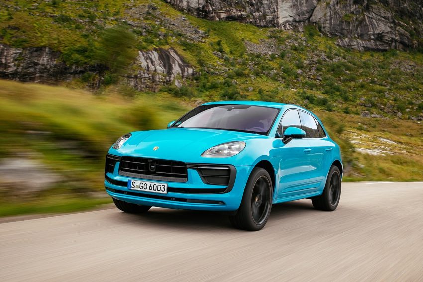 2022 Porsche Macan - Front Three-Quarter Wallpaper 850x567 #5