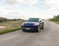 2022 Porsche Macan - Front Wallpaper 190x150