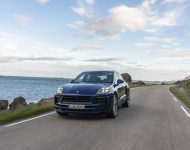 2022 Porsche Macan - Front Wallpaper 190x150