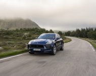 2022 Porsche Macan - Front Wallpaper 190x150