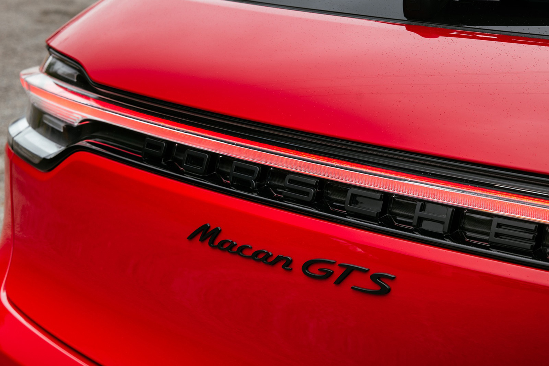 Download 2022 Porsche Macan GTS - Badge HD Wallpaper 1921x1280 #90