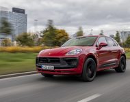2022 Porsche Macan GTS - Front Three-Quarter Wallpaper 190x150