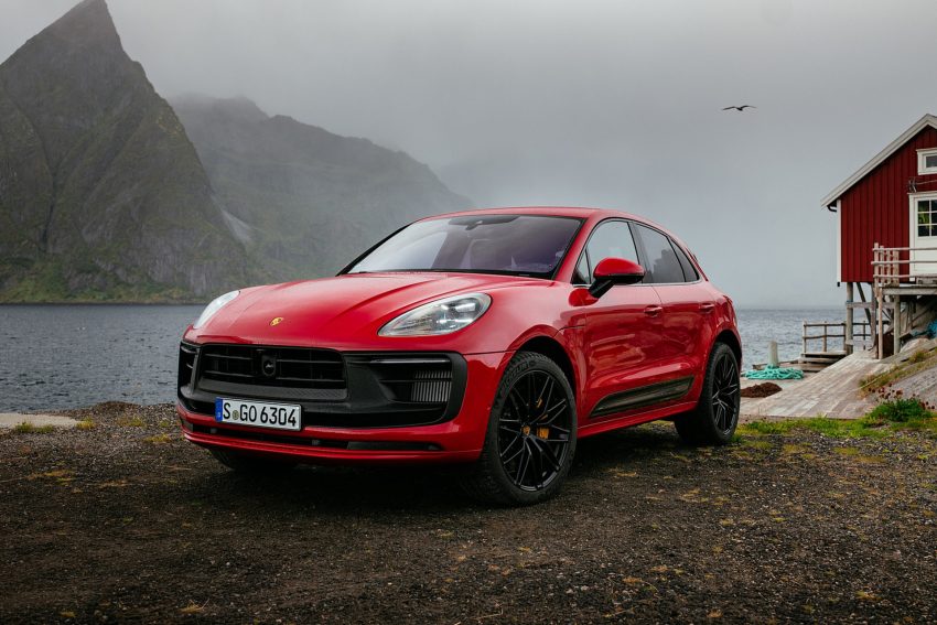2022 Porsche Macan GTS - Front Three-Quarter Wallpaper 850x567 #75