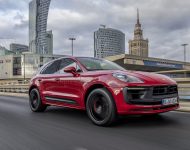 2022 Porsche Macan GTS - Front Three-Quarter Wallpaper 190x150