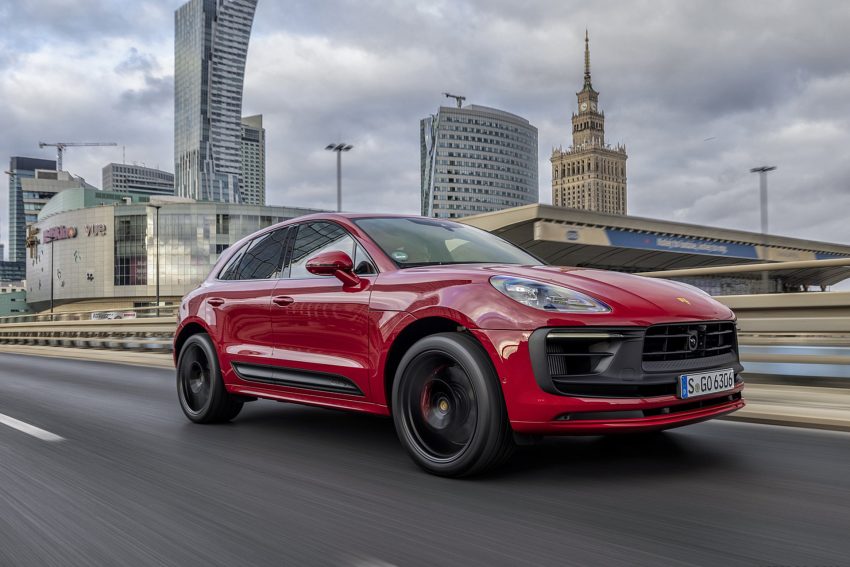 2022 Porsche Macan GTS - Front Three-Quarter Wallpaper 850x567 #206