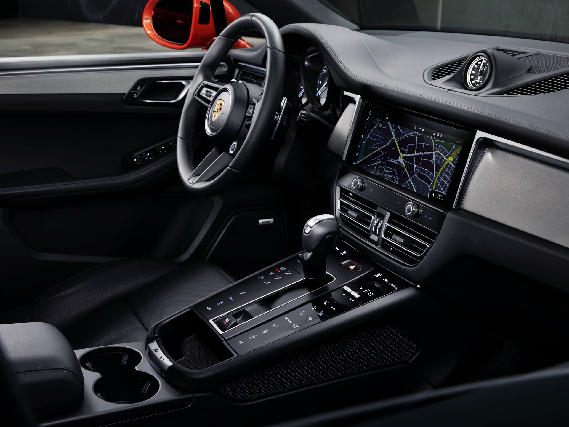 Download 2022 Porsche Macan GTS - Interior HD Wallpaper 1921x1441 #15