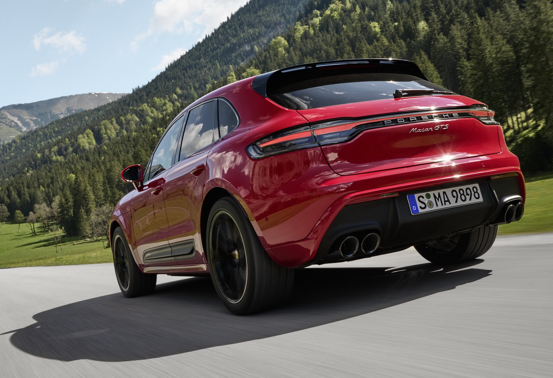 Download 2022 Porsche Macan GTS - Rear Three-Quarter HD Wallpaper 1921x1314 #3