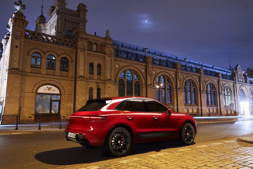 2022 Porsche Macan GTS - Rear Three-Quarter Wallpaper 850x567 #218