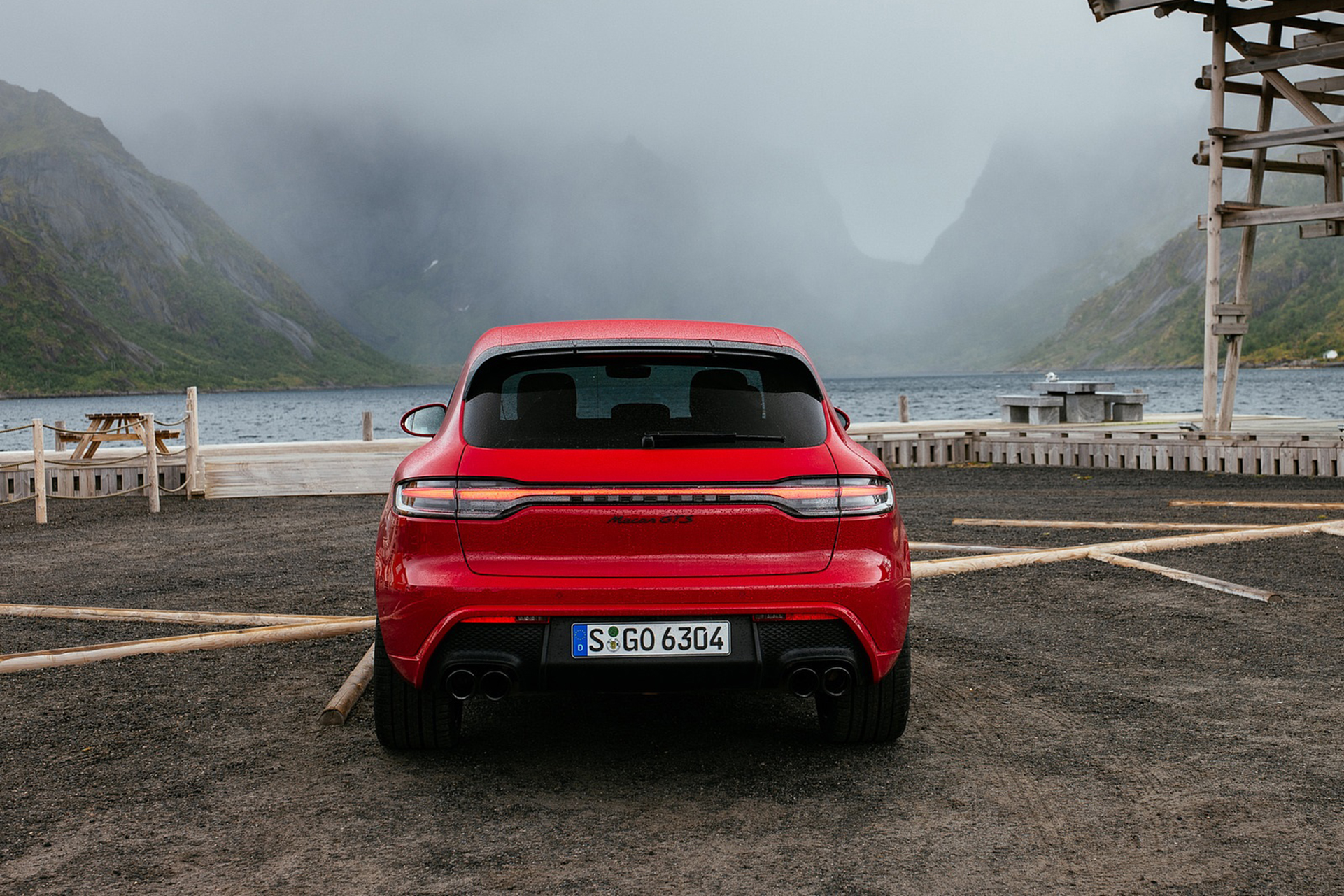 Download 2022 Porsche Macan GTS - Rear HD Wallpaper 1921x1281 #84