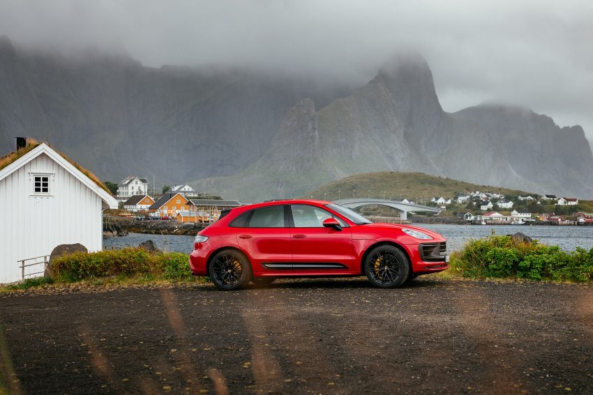 2022 Porsche Macan GTS - Side Wallpaper 850x567 #86