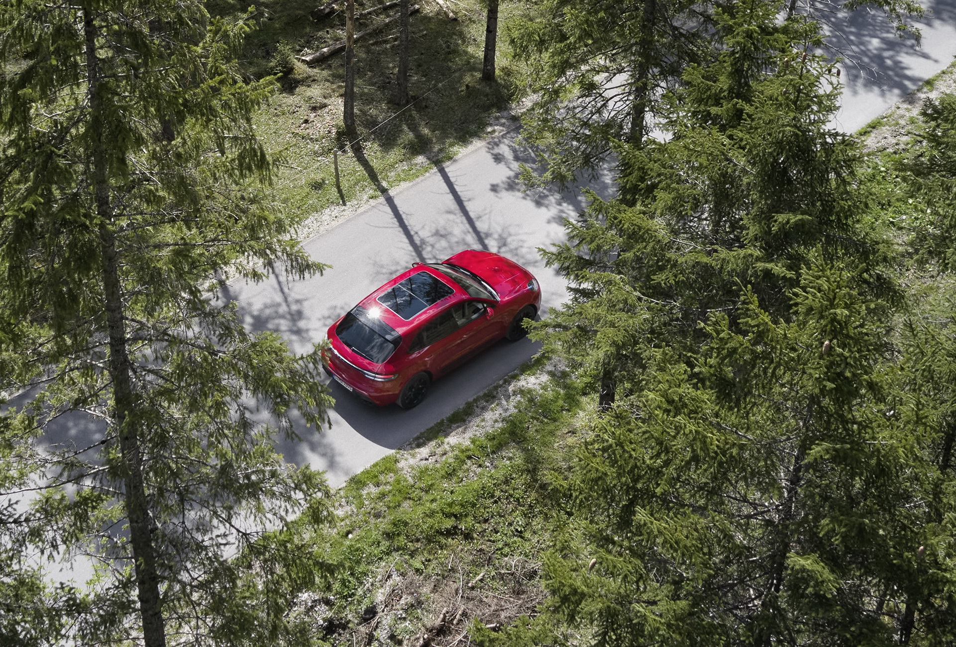 Download 2022 Porsche Macan GTS - Top HD Wallpaper 1921x1301 #9