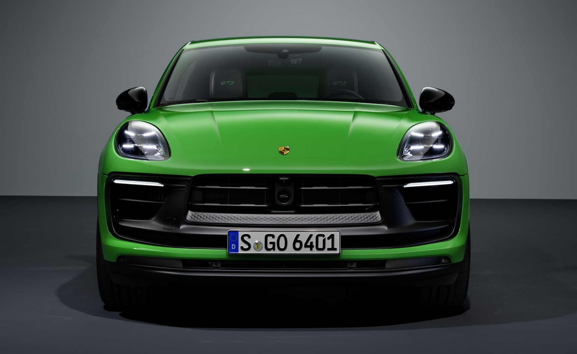 Download 2022 Porsche Macan GTS with Sport Package - Front HD Wallpaper 1921x1178 #37