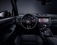 2022 Porsche Macan GTS with Sport Package - Interior, Cockpit Wallpaper 190x150
