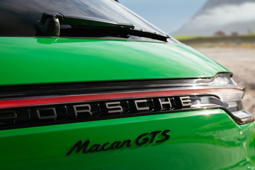 2022 Porsche Macan GTS with Sport package - Badge Wallpaper 850x566 #171