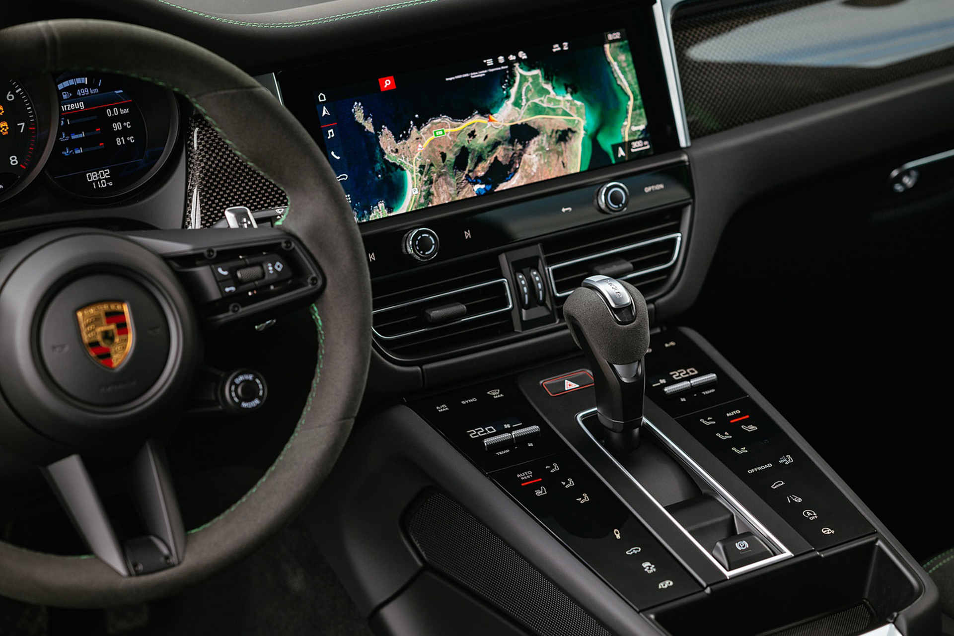 Download 2022 Porsche Macan GTS with Sport package - Central Console HD Wallpaper 1921x1281 #184