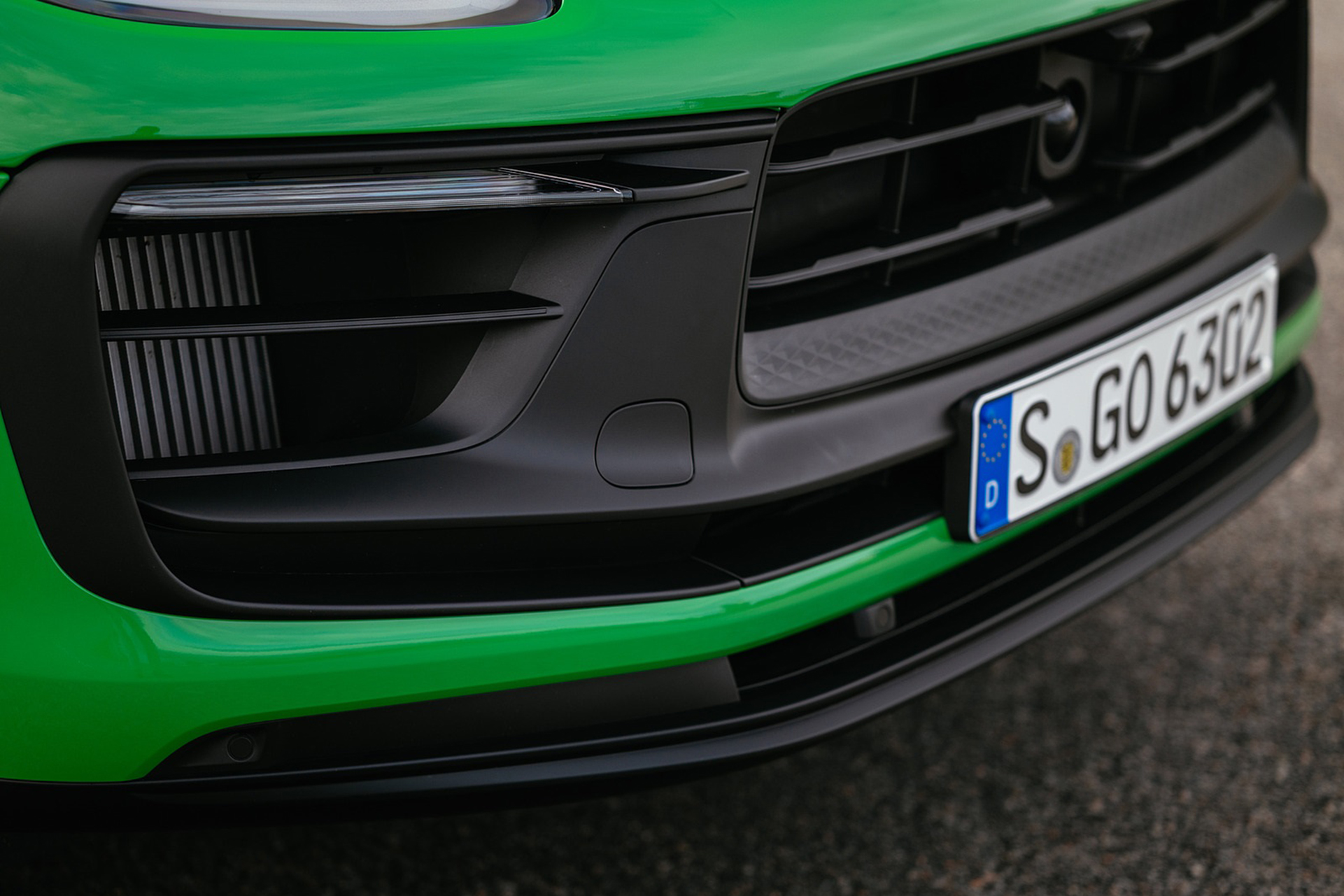 Download 2022 Porsche Macan GTS with Sport package - Detail HD Wallpaper 1921x1281 #164