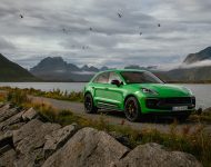 2022 Porsche Macan GTS with Sport package - Front Three-Quarter Wallpaper 190x150