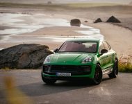 2022 Porsche Macan GTS with Sport package - Front Three-Quarter Wallpaper 190x150