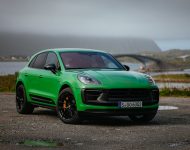 2022 Porsche Macan GTS with Sport package - Front Three-Quarter Wallpaper 190x150