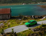 2022 Porsche Macan GTS with Sport package - Front Three-Quarter Wallpaper 190x150