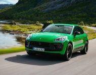 2022 Porsche Macan GTS with Sport package - Front Wallpaper 190x150