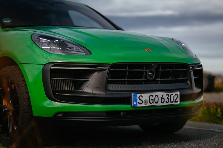 2022 Porsche Macan GTS with Sport package - Front Wallpaper 850x566 #159