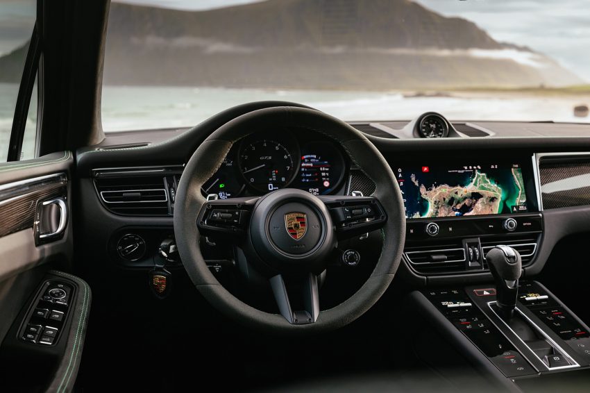 2022 Porsche Macan GTS with Sport package - Interior, Cockpit Wallpaper 850x566 #179