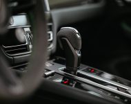 2022 Porsche Macan GTS with Sport package - Interior, Detail Wallpaper 190x150