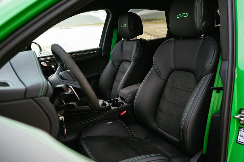 2022 Porsche Macan GTS with Sport package - Interior, Front Seats Wallpaper 850x566 #186