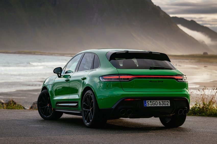 2022 Porsche Macan GTS with Sport package - Rear Three-Quarter Wallpaper 850x567 #154