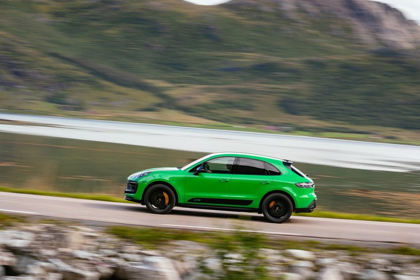 2022 Porsche Macan GTS with Sport package - Side Wallpaper 850x567 #121