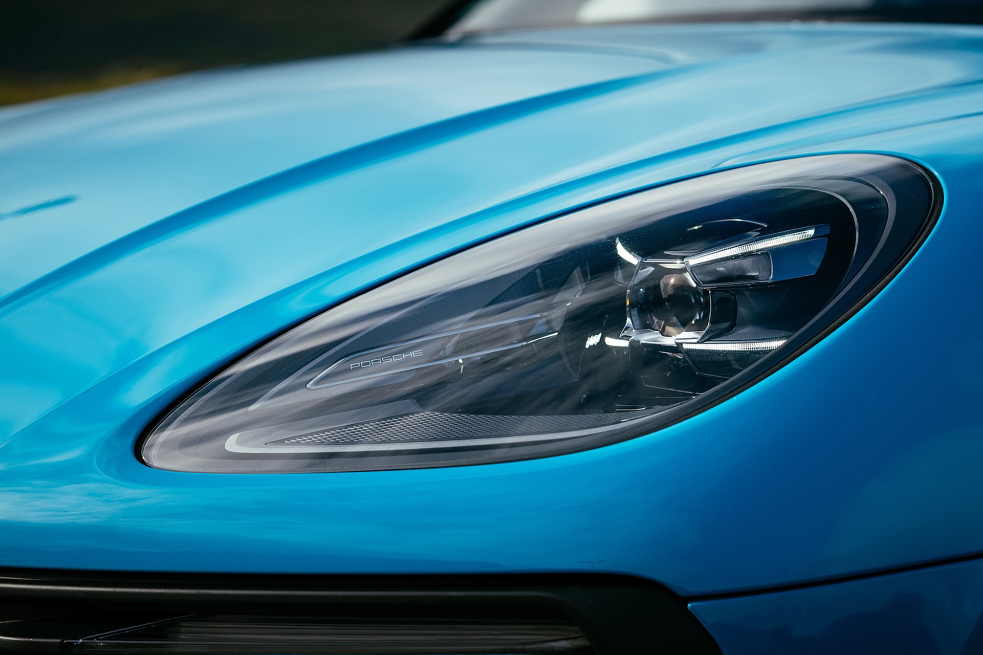 Download 2022 Porsche Macan - Headlight HD Wallpaper 1921x1280 #23