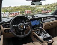 2022 Porsche Macan - Interior Wallpaper 190x150
