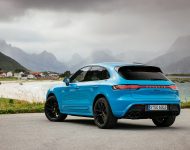 2022 Porsche Macan - Rear Three-Quarter Wallpaper 190x150