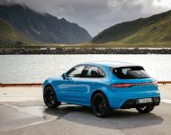 2022 Porsche Macan - Rear Three-Quarter Wallpaper 190x150