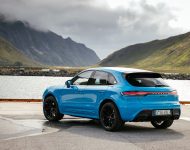 2022 Porsche Macan - Rear Three-Quarter Wallpaper 190x150