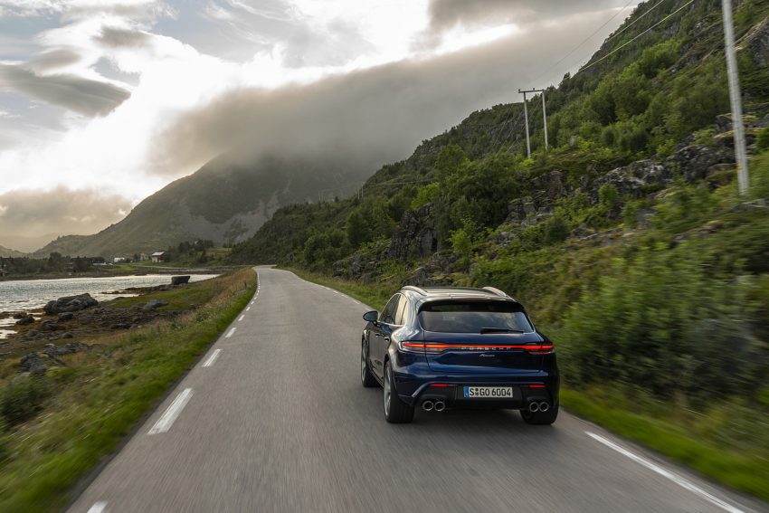 2022 Porsche Macan - Rear Wallpaper 850x567 #54