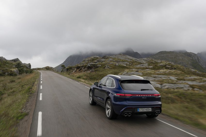 2022 Porsche Macan - Rear Wallpaper 850x566 #34