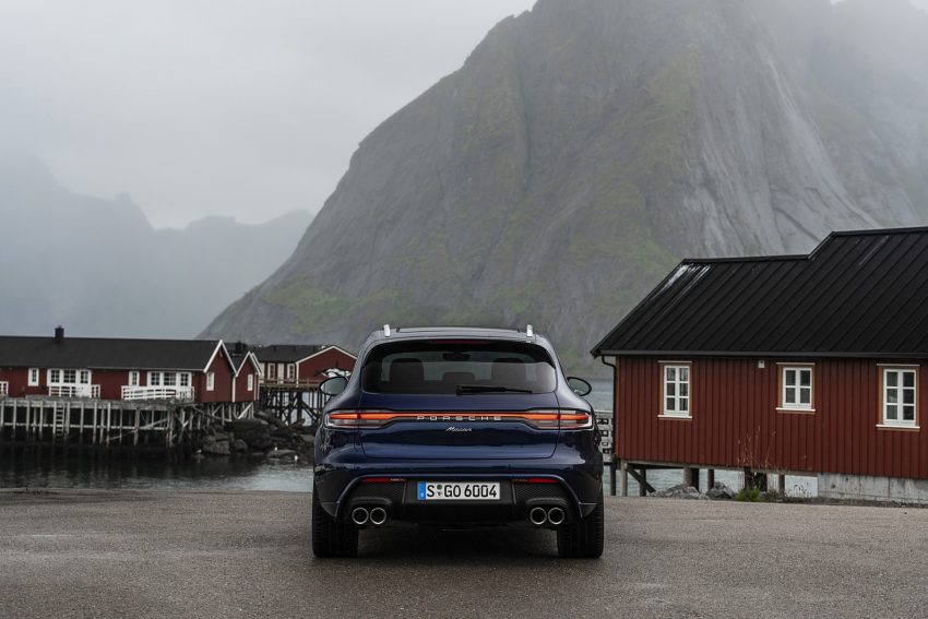 2022 Porsche Macan - Rear Wallpaper 850x567 #63