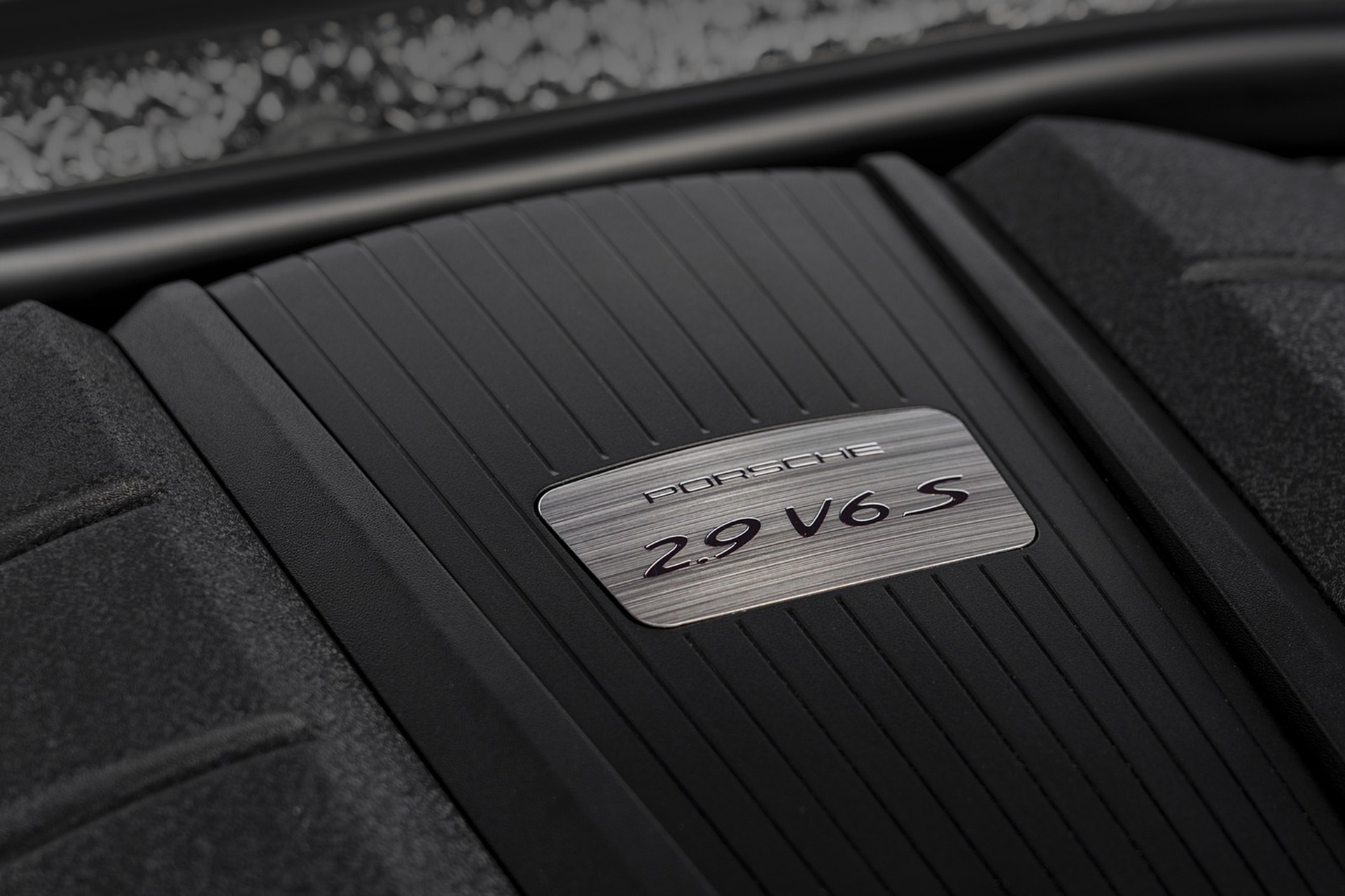 Download 2022 Porsche Macan S - Engine HD Wallpaper 1921x1280 #61