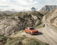 2022 Porsche Macan S - Front Three-Quarter Wallpaper 190x150