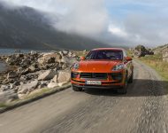2022 Porsche Macan S - Front Wallpaper 190x150