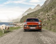 2022 Porsche Macan S - Front Wallpaper 190x150