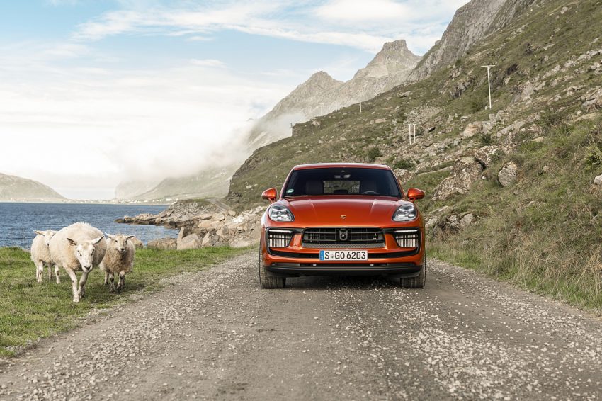 2022 Porsche Macan S - Front Wallpaper 850x566 #28