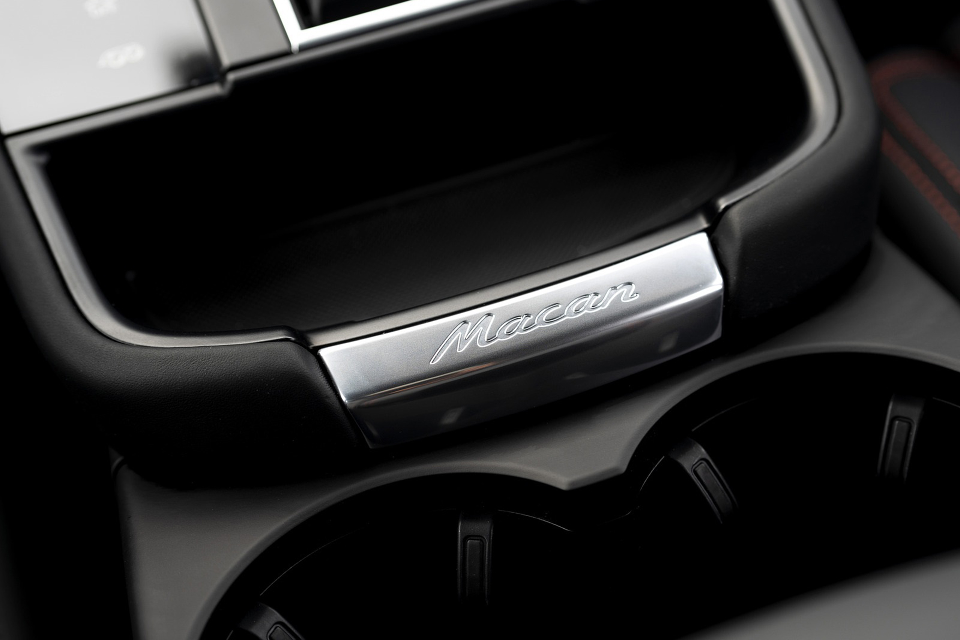 Download 2022 Porsche Macan S - Interior, Detail HD Wallpaper 1921x1280 #78