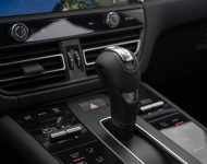 2022 Porsche Macan S - Interior, Detail Wallpaper 190x150
