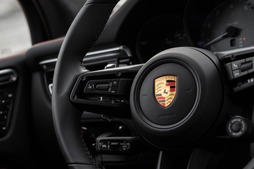 2022 Porsche Macan S - Interior, Steering Wheel Wallpaper 850x566 #65
