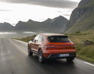 2022 Porsche Macan S - Rear Three-Quarter Wallpaper 190x150