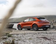 2022 Porsche Macan S - Rear Three-Quarter Wallpaper 190x150